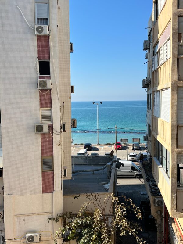 ⁦דירת 4 חדרים, רחוב המסריק, בת ים⁩ – תמונה ⁦5⁩