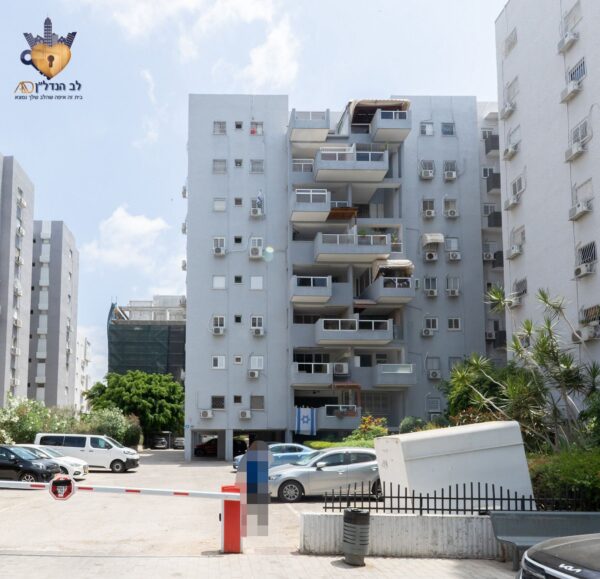 ⁦דירת 4 חדרים, רחוב אברבנאל, ראשון לציון⁩ – תמונה ⁦5⁩