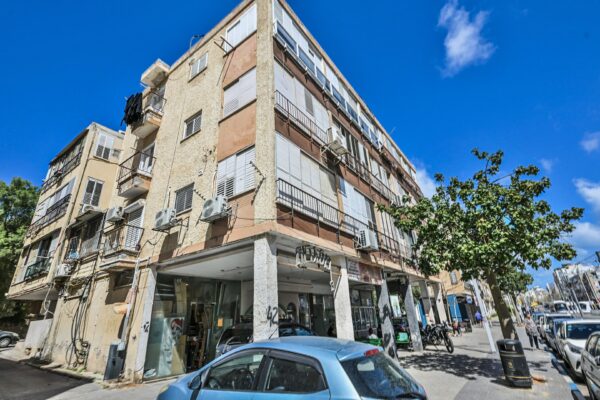⁦דירת 2.5 חדרים, רחוב הרצל, בת ים⁩ – תמונה ⁦2⁩