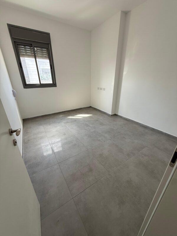 ⁦דירת 3 חדרים + מרפסת שמש, שכונת תלמי מנשה החדשה, באר יעקב⁩ – תמונה ⁦7⁩