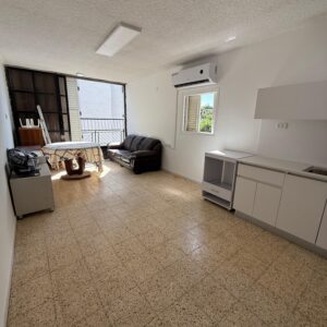 דירת 4 חדרים, רחוב השקמה, בת ים