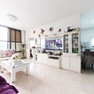 דירת 4 חדרים, רחוב יוספטל, בת ים